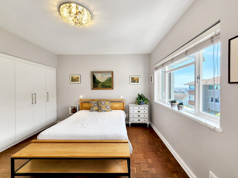 2 Bedroom Property for Sale in Sea Point Western Cape